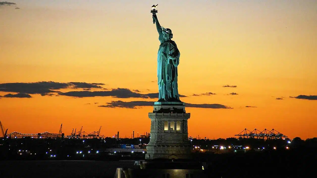 Destination New York Attue de la Liberté