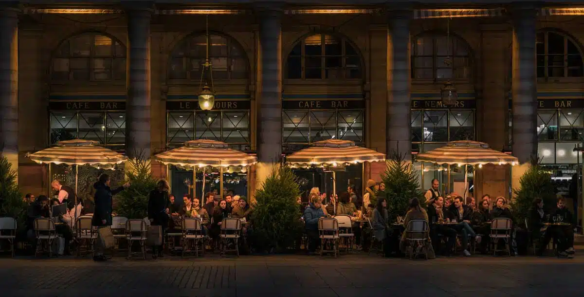 Les meilleures destinations de vacances à Paris Café & Bar