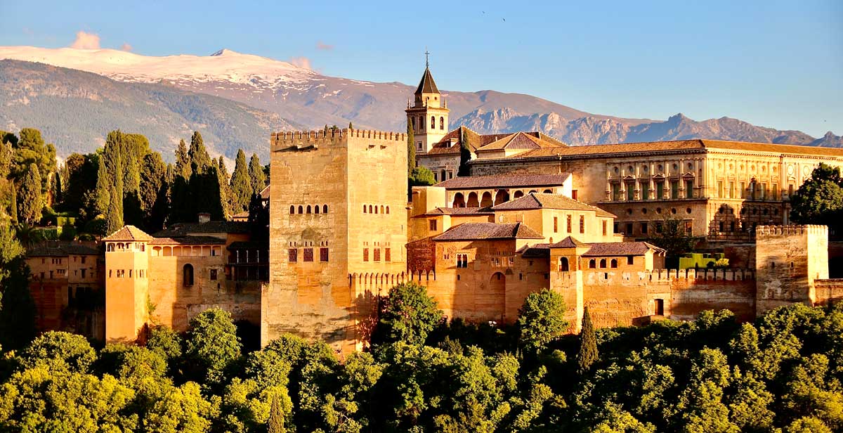 Best Holiday Destinations in Spain - Alhambra