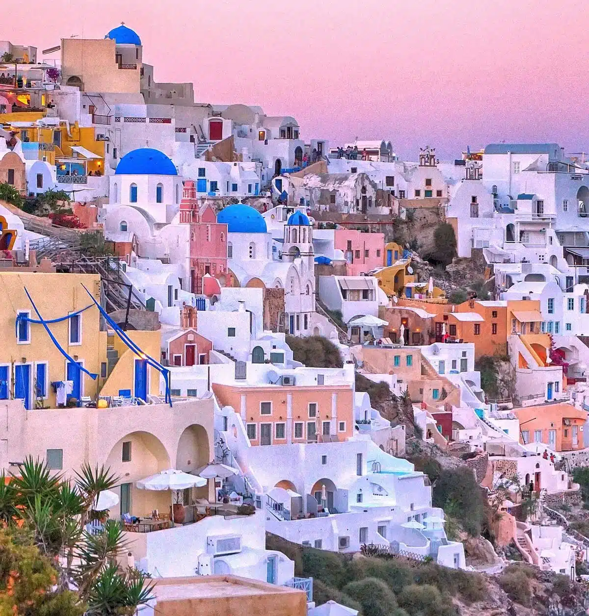 Best holiday destinations in Greece - santorini
